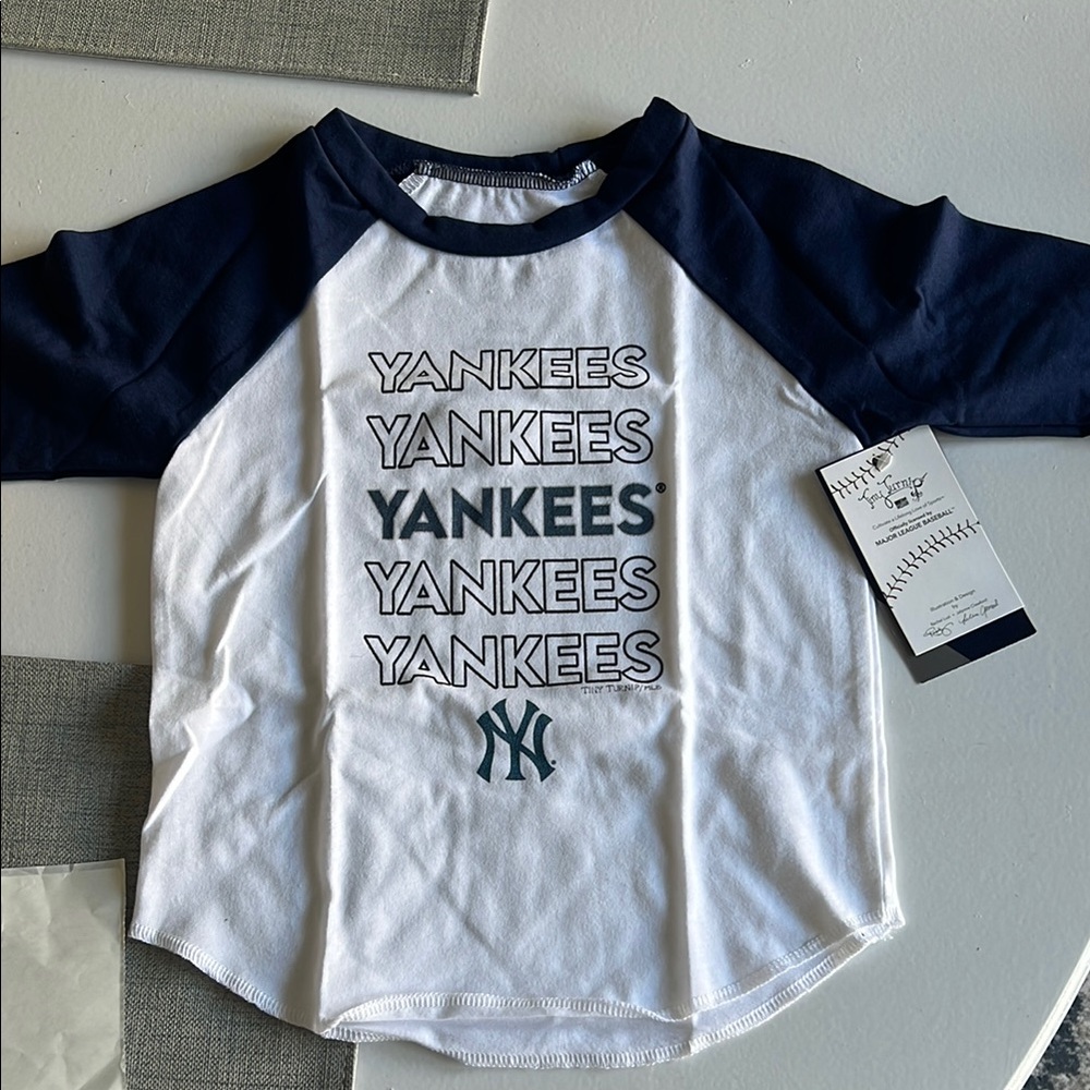 Kids Yankees Raglan Shirt - Navy and White
